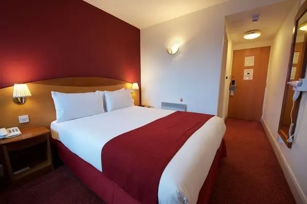 Waterloo Hub Hotel & Suites - Oda