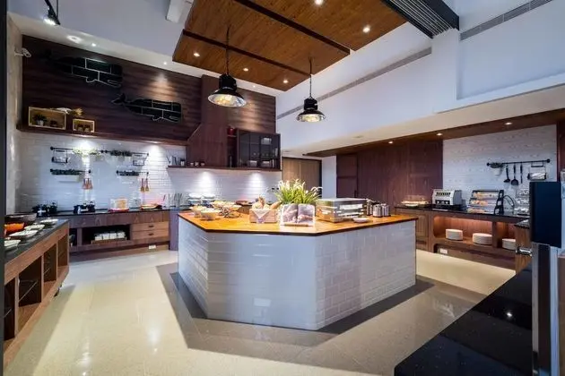 Watermark Hotel Kaohsiung Station - Yerinde Yemek
