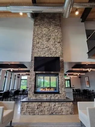 Watershed Hotel - Lobi