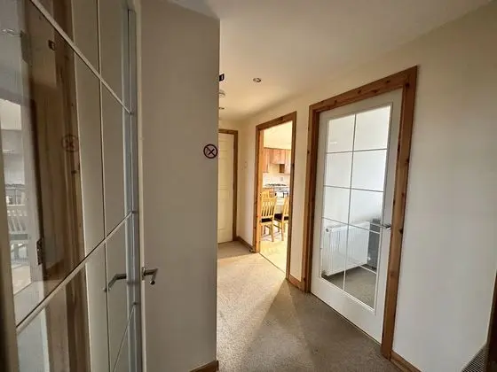 Waterside Apartment - Lobi