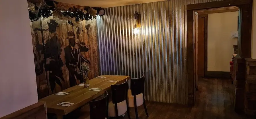 The Waterside Bar Rooms & Restaurant - Yerinde Yemek