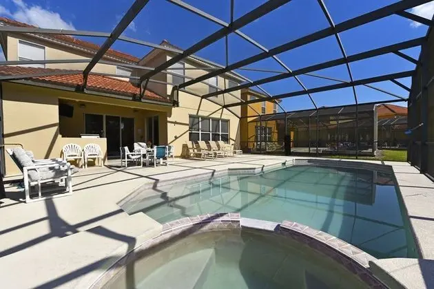 Watersong Vacation Villa - Havuz