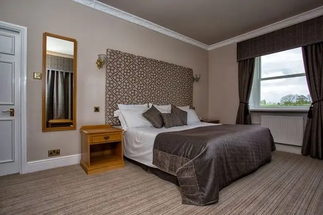 Waterton Park Hotel - Oda