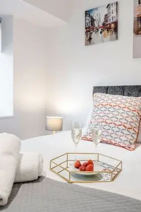 Watford Central Apartment - Modernview Serviced Accommodation