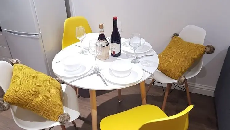 Watford Central Serviced Apartments - F5 - Yerinde Yemek