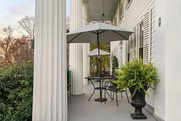 The Watson Boutique Bed & Breakfast - Dış Mekan
