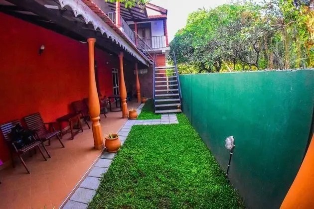 Wattle Inn - 1