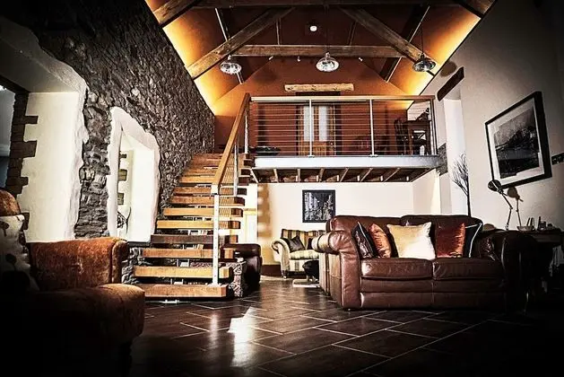 Waunwthan: B&B Suites - Lobi