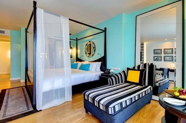 Wave Hotel Pattaya - Oda