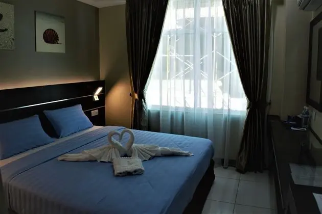 WAVE VIEW HOTEL