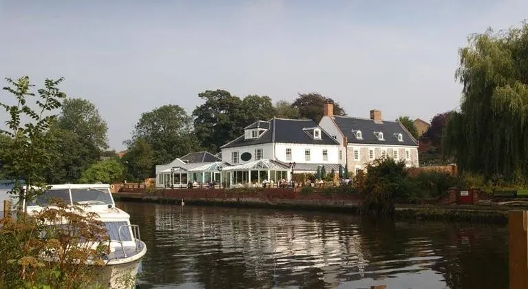 Waveney House Hotel