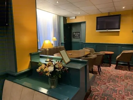 The Waverley Hotel - İç Mekan