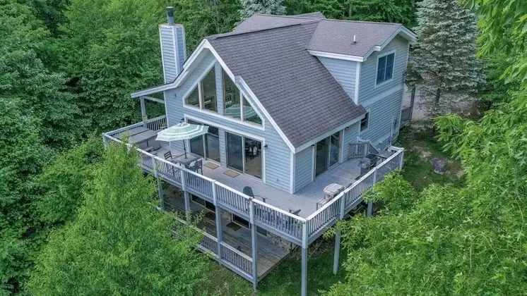 Waves, Waffles & Wifi