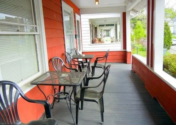 The Wayfaring Buckeye Hostel