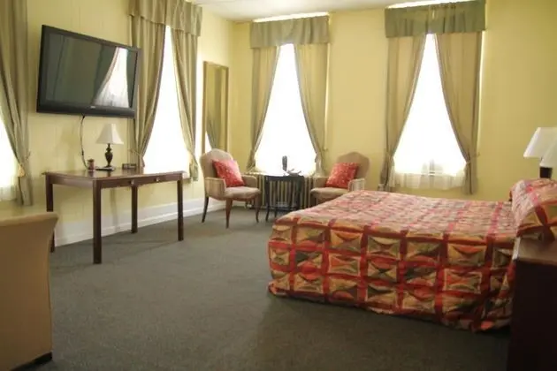 Hotel Wayne