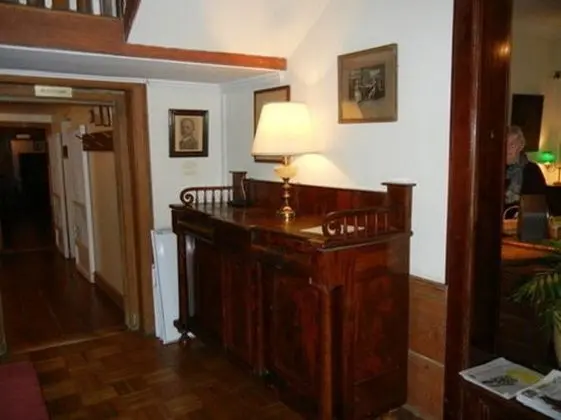 Wayside Inn - Lobi