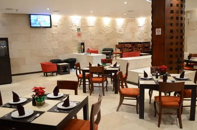 We Hotel Aeropuerto