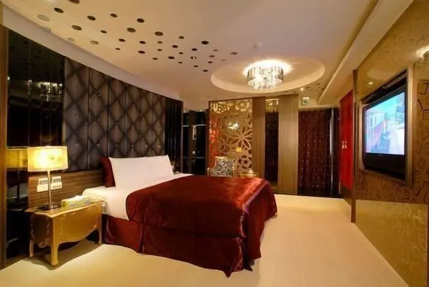 WE Motel