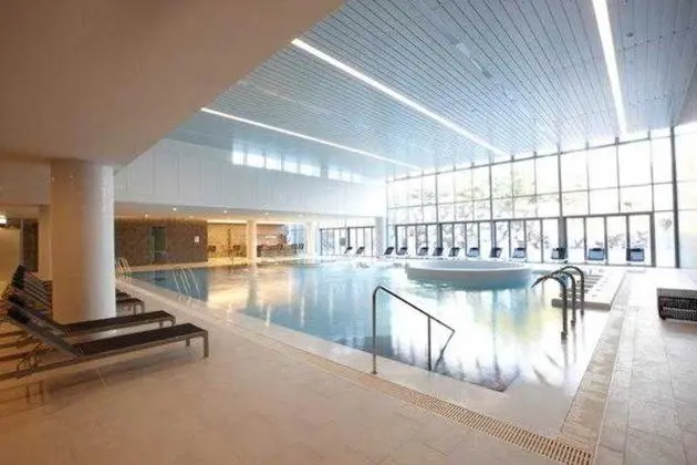 WE Hotel
