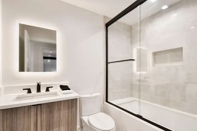 Webster by Avantstay Central Location w/ Hot Tub and Patio - İç Mekan