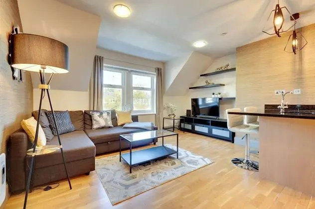 Week2Week 2Bed & 2Bath Jesmond Apartment