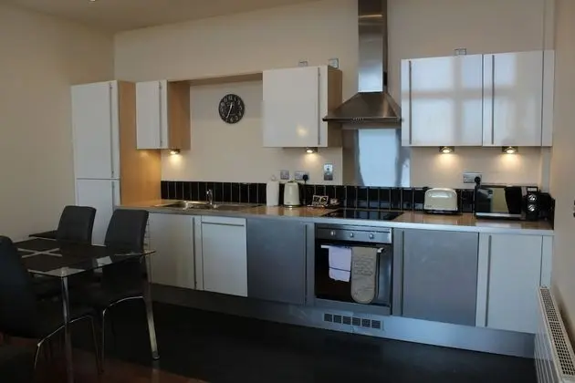 Week2Week Stunning 2 Bed City Centre Apartment - Mutfak