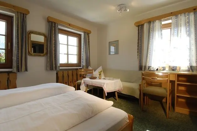 Hotel Weiler - Oda