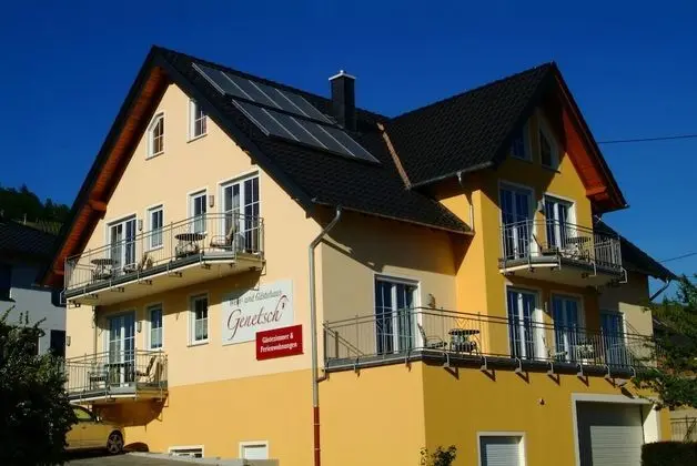 Wein- und Gaestehaus Genetsch - Dış Mekan