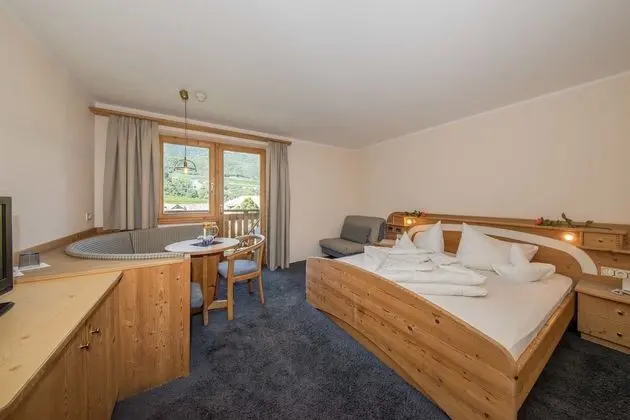 Hotel Weingarten - Oda