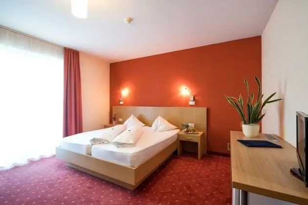 Hotel Weingarten - Oda