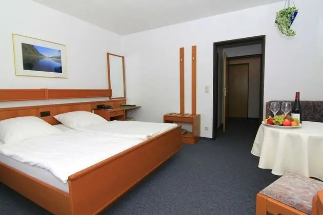 Hotel Weinstube Klasen - Oda