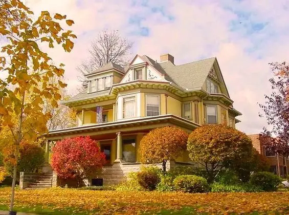 The Weis Mansion