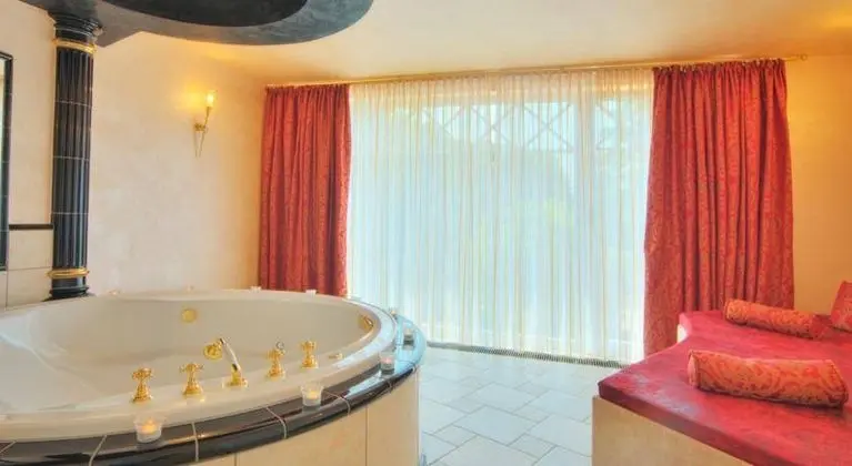 Hotel Weisser Bär - Genel