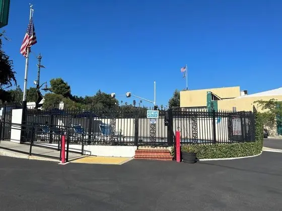 Welcome Inn on Colorado Blvd - Dış Mekan