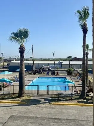Welcome Inn - Havuz