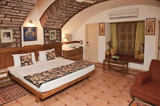 WelcomHeritage Bal Samand Lake Palace - Oda