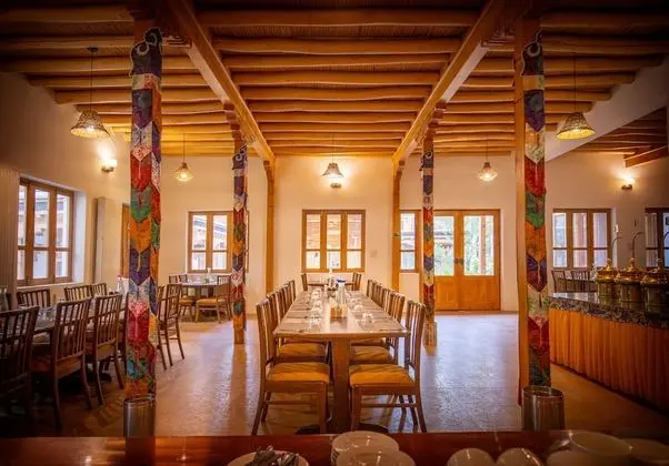 Welcomheritage Lha - Ri - Sa Resort - Yerinde Yemek