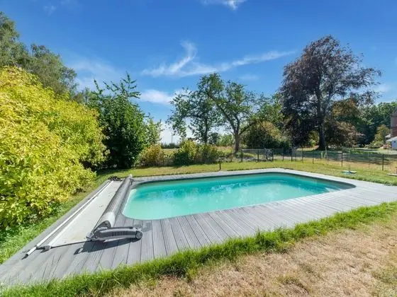 Welcoming Holiday Home in Ohey With Garden - Havuz