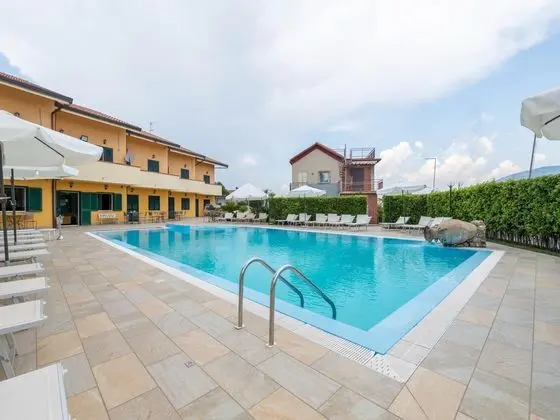 Welcoming Villa in Paestum With Private Terrace - Havuz