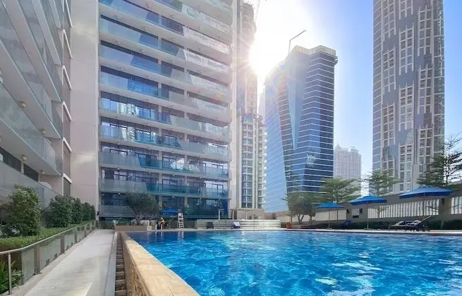 WelHome - Chic Apartment in Liveliest Area in Business Bay