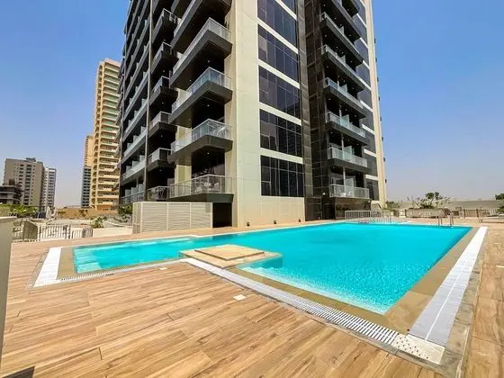 WelHome - Designer’s choice studio with pool and jacuzzi