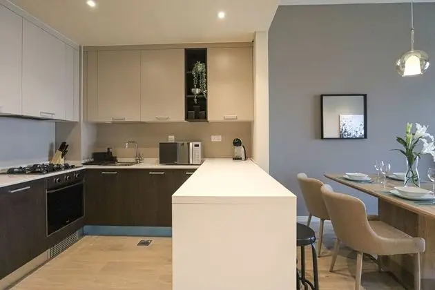 WelHome - Evergreen Apartment Amidst Vibrant JVC With Pool - Mutfak
