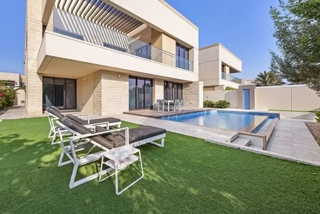 WelHome - Luxe Villa With Private Pool Near The Beach - Havuz