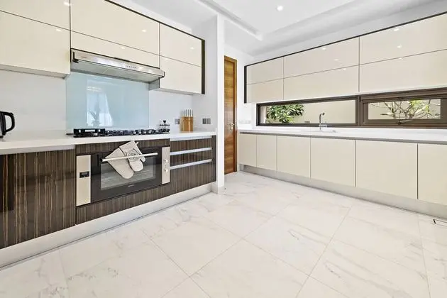 WelHome - Luxe Villa With Private Pool Near The Beach - Mutfak