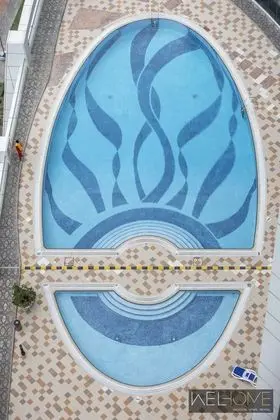 WelHome - Luxurious Sea-View Retreat at Hydra Avenue - Havuz