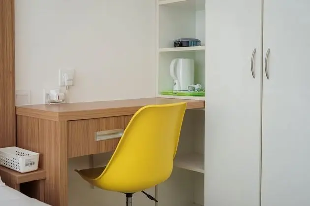 Well Appointed and Homey Studio at Sky House BSD Apartment - Oda