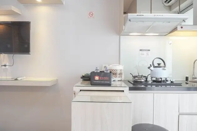 Well Designed And Cozy Studio At Bassura City Apartment - Mutfak