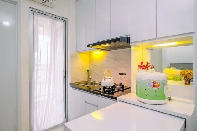 Well Designed And Minimalist 2Br At Bassura City Apartment - Mutfak