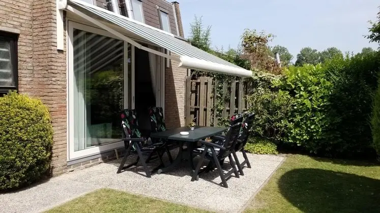 Well Equipped Holiday Home in Nieuwvliet Near the Beach - Öne Çıkan Resim