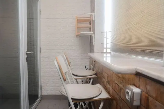 Well Furnished And Comfort Stay Studio At Amethyst Apartment - Oda Düzeni
